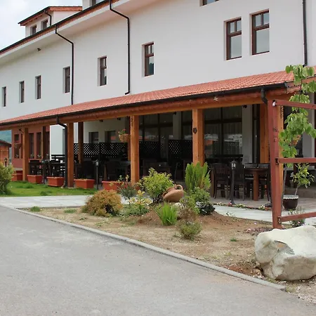Podkovata 2*