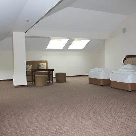 Podkovata Hotel 2*