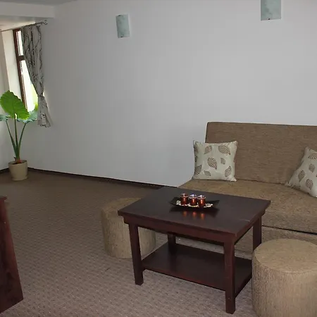 Podkovata Hotel 2*