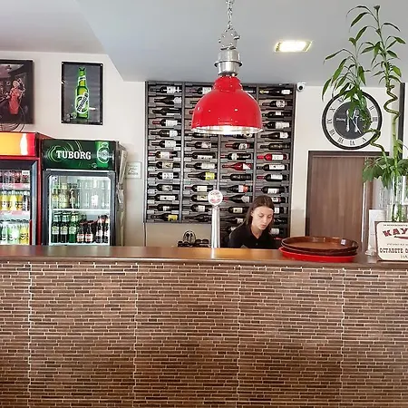 Отель Podkovata Етрополе
